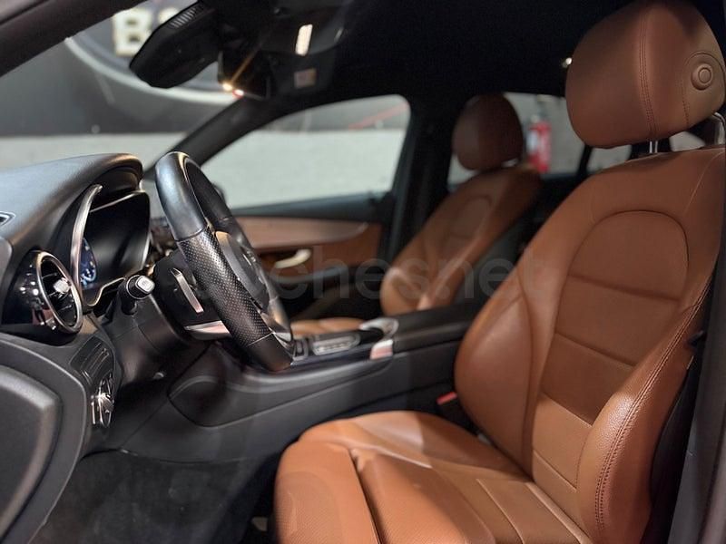 Usado Mercedes GLC220 194 HP (142 kW) 2019 Cinzento Coupé