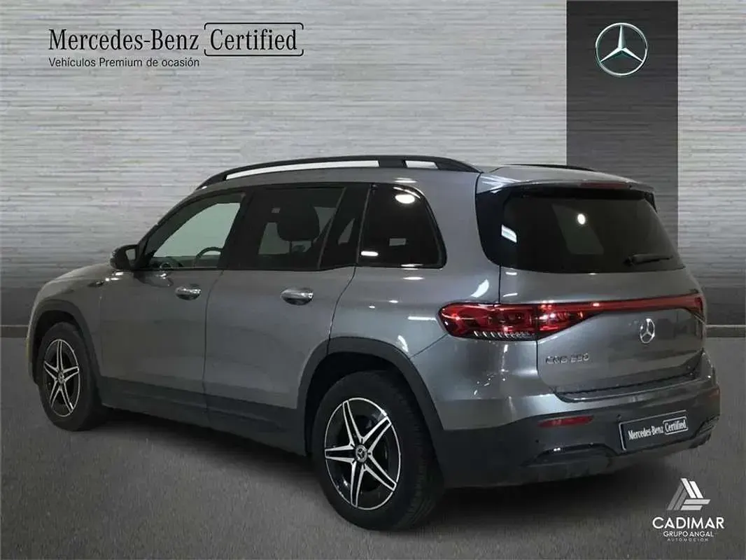 Usado Mercedes EQB250 139 kW (190 CV) 2022 Gris SUV