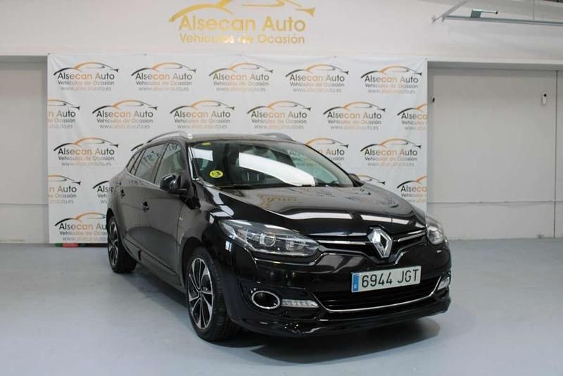 Usado Renault Mégane GrandTour Bose Edition 131 CV (96 kW) 2015 Negro Familiar