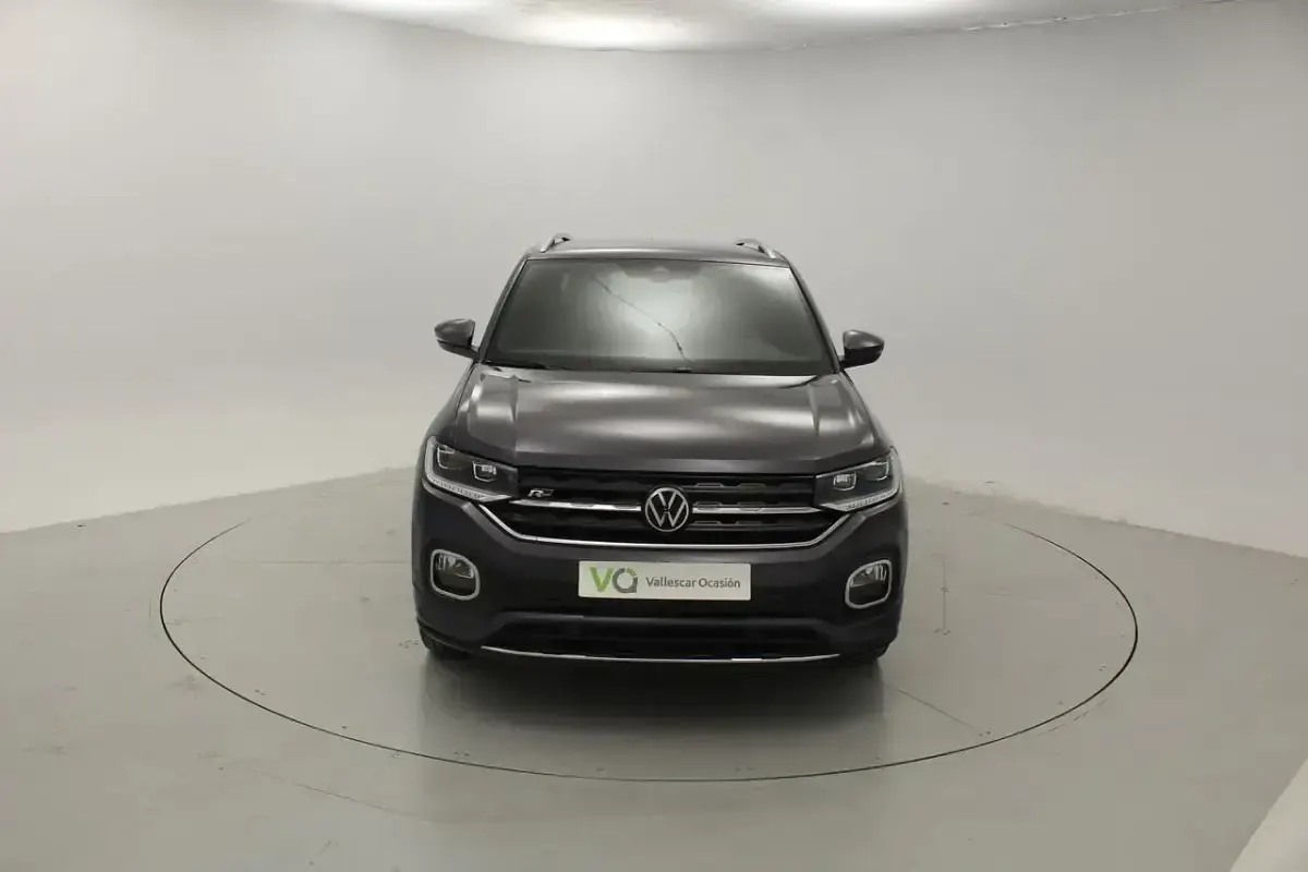 Usado VW T-Cross Sportline 110 CV (80 kW) 2022 Gris SUV