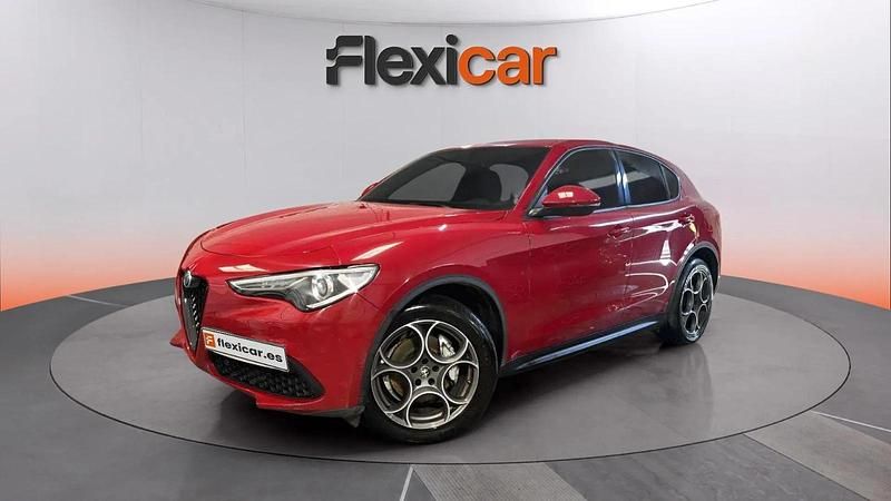 Usado Alfa Romeo Stelvio Sprint 200 CV (147 kW) 2022 Rojo SUV