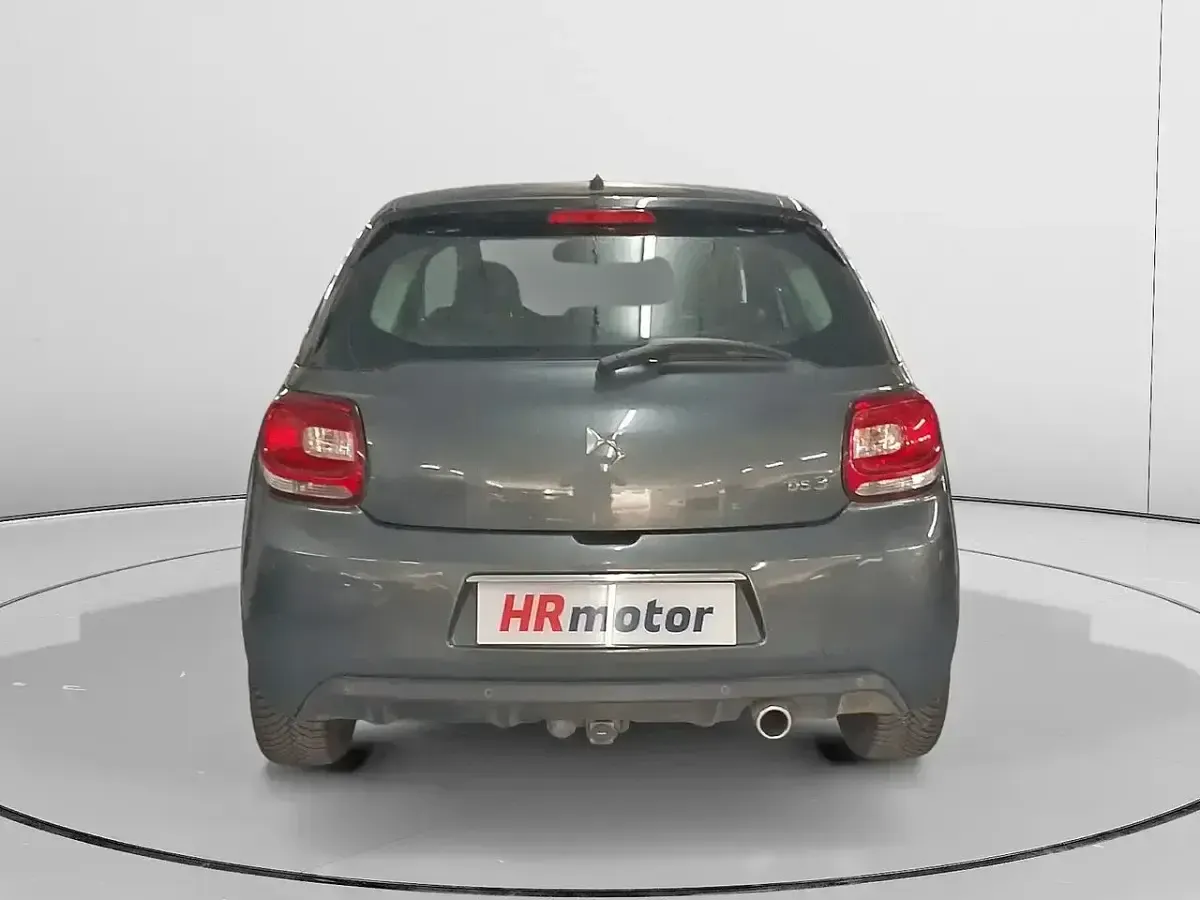 Usado DS Automobiles DS3 82 CV (60 kW) 2016 Gris Utilitario