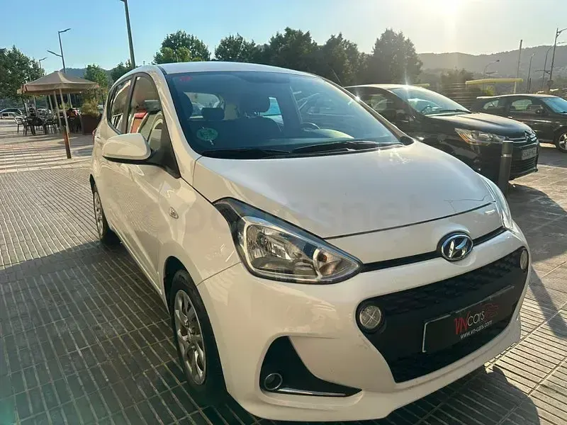 Usado Hyundai i10 66 CV (48 kW) 2019 Blanco Utilitario
