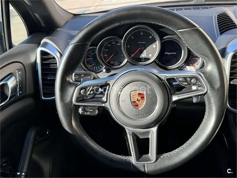 Usado Porsche Cayenne Platinum Edition 262 CV (192 kW) 2017 Negro SUV