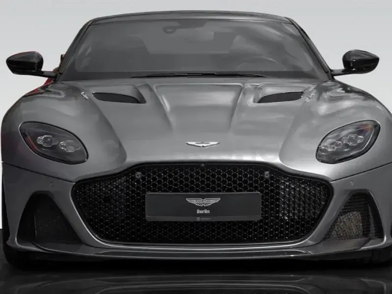 Usado Aston Martin DBS 725 CV (533 kW) 2021 Gris / plata Coupe