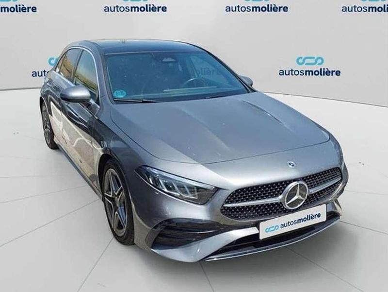 Gris Usado 2023 Mercedes A210 Utilitario | 28.990 € - Imagen 1/4