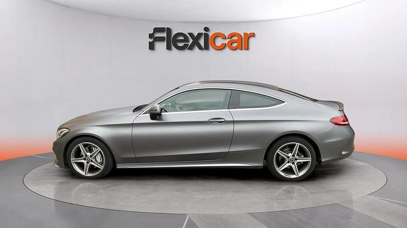 Usado Mercedes C220 170 CV (125 kW) 2018 Gris Coupe