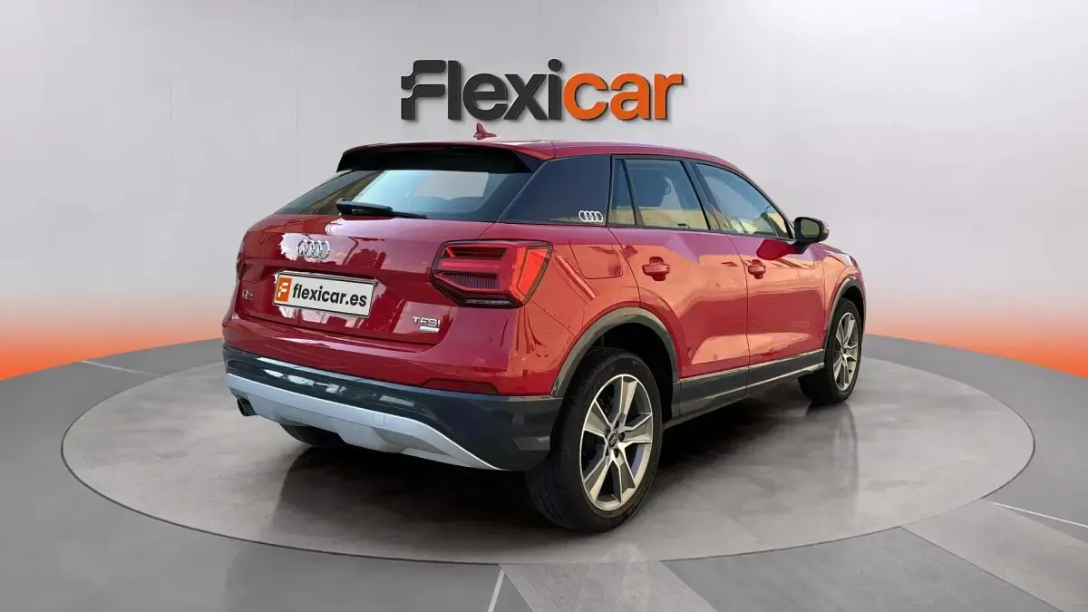 Usado Audi Q2 Advanced Plus 116 CV (85 kW) 2018 Rojo SUV