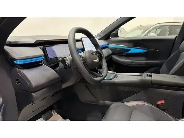 Usado Lynk & Co 08 350 CV (257 kW) 2026 Blanco SUV