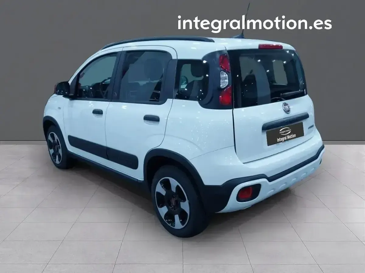 Usado Fiat Panda Red 70 CV (51 kW) 2022 Blanco Utilitario