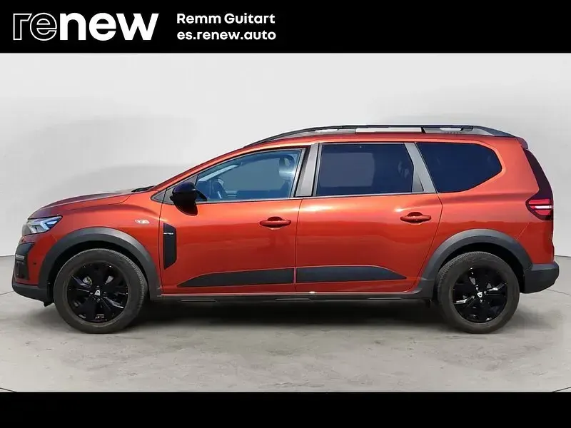 Usado Dacia Jogger Extreme 100 CV (73 kW) 2022 Marrón Monovolumen