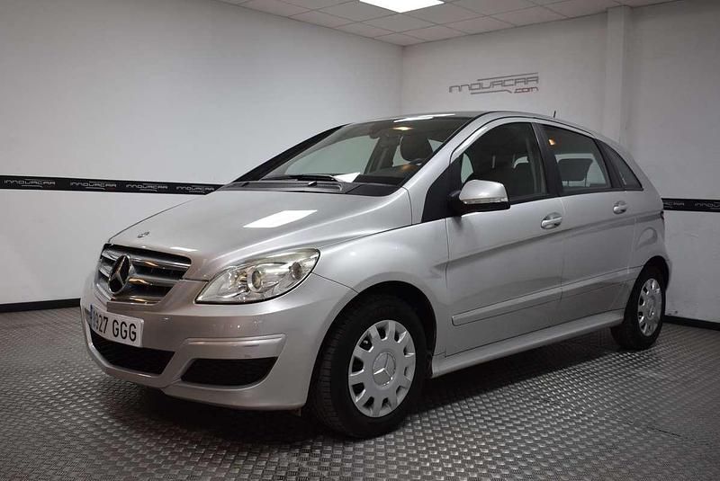 Gris / plata Usado 2008 Mercedes B150 Monovolumen | 7900 € - Imagen 1/4