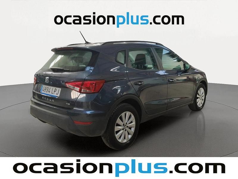 Usado Seat Arona Style 90 CV (66 kW) 2021 Gris SUV