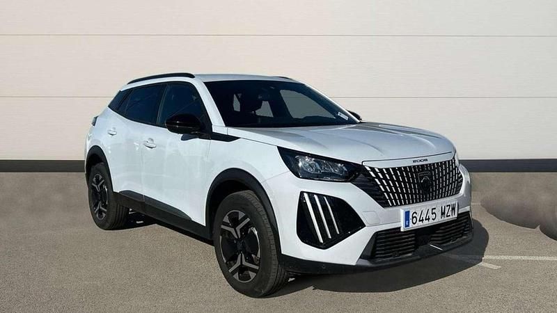 Usado Peugeot 2008 Allure 147 CV (108 kW) 2025 Blanco SUV