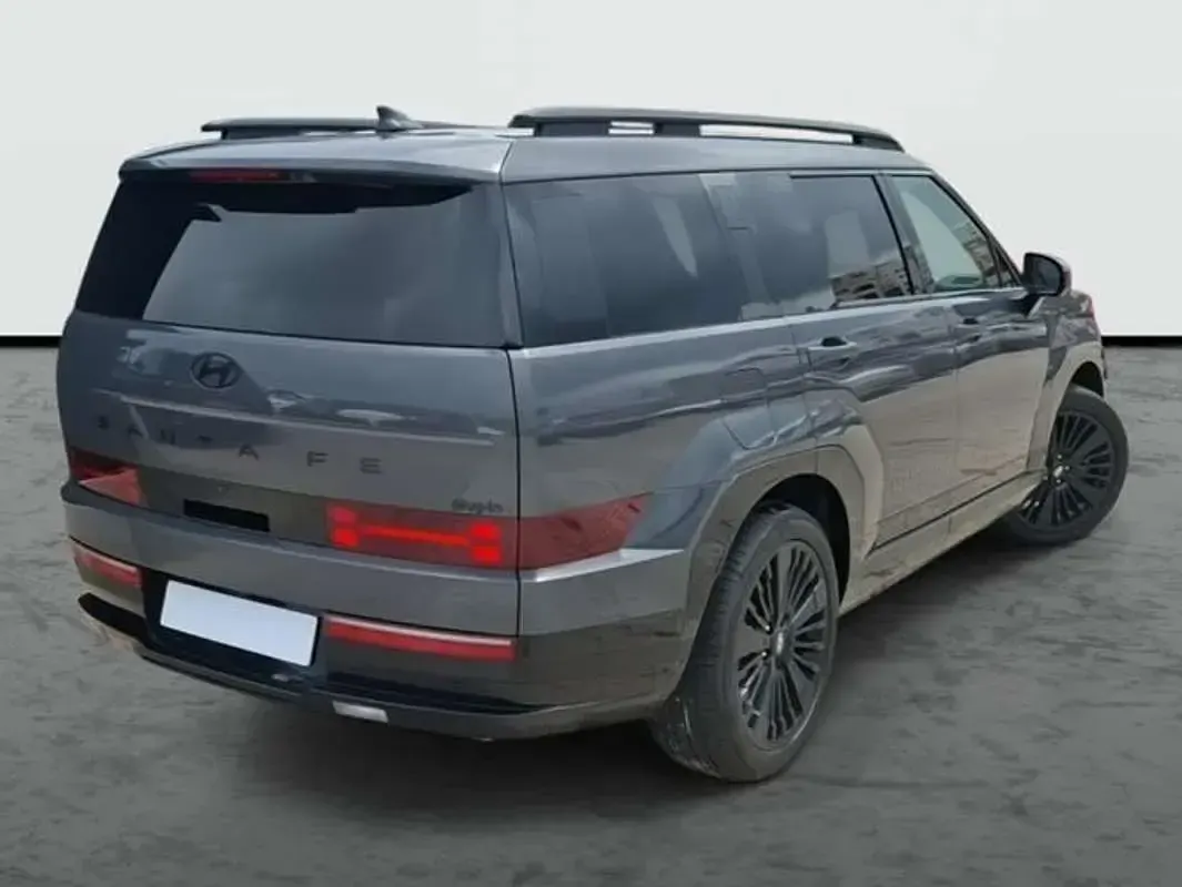 Usado Hyundai Santa Fe 253 CV (186 kW) 2026 Gris SUV