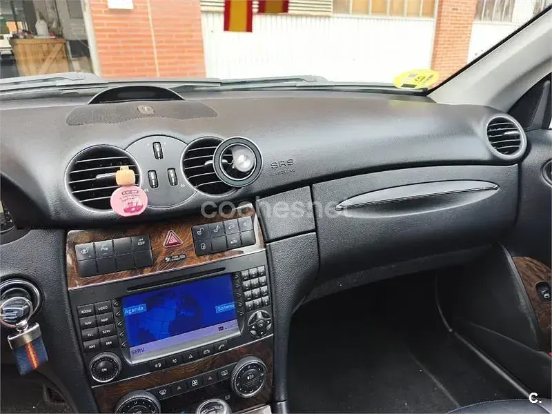 Usado Mercedes CLK320 Elegance 224 CV (164 kW) 2007 Gris / plata Coupe