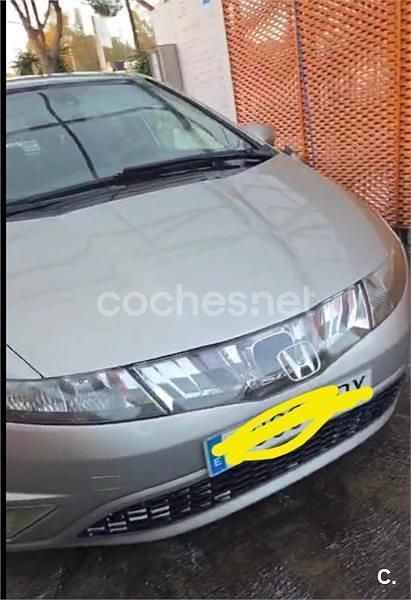 Usado Honda Civic Sport 140 CV (102 kW) 2006 Beige Berlina