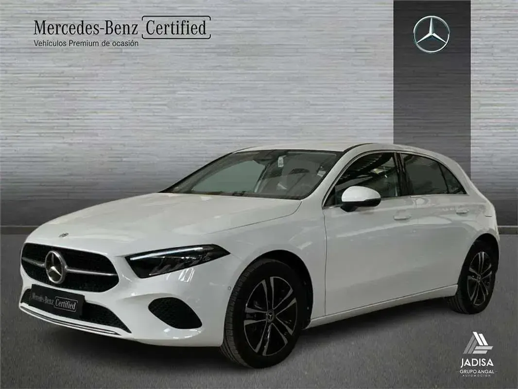Usado Mercedes A250 218 CV (160 kW) 2024 Berlina