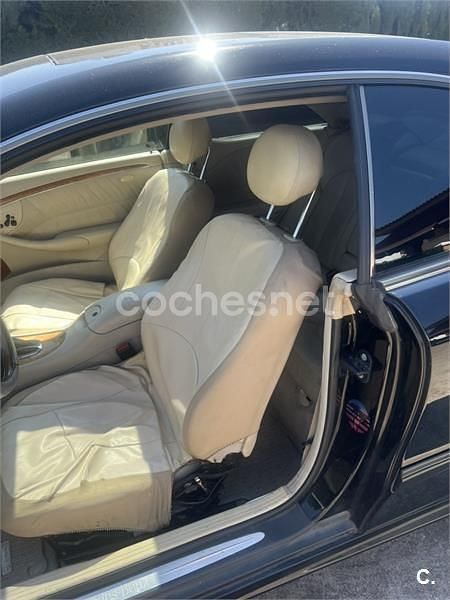 Negro Usado 2003 Mercedes CLK240 Elegance Coupe | 3000 € (Super precio) - Imagen 1/1