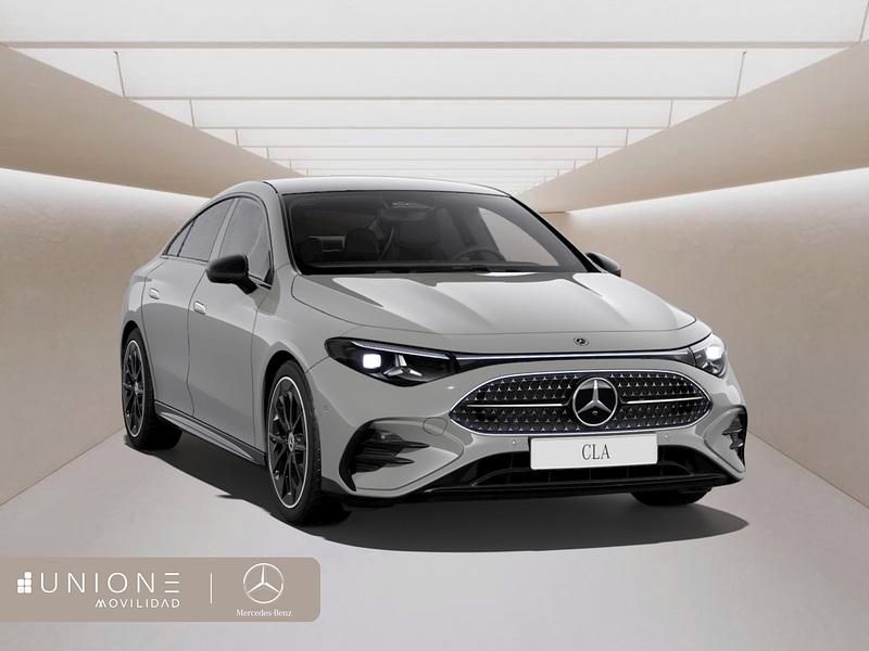 Nuevo Mercedes CLA180 73 CV (53 kW) 2026 Gris Berlina