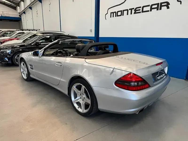 Usado Mercedes SL350 272 CV (200 kW) 2008 Gris / plata Descapotable