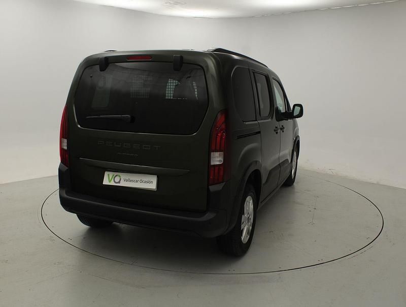 Usado Peugeot Rifter Allure 100 CV (73 kW) 2024 Verde Monovolumen