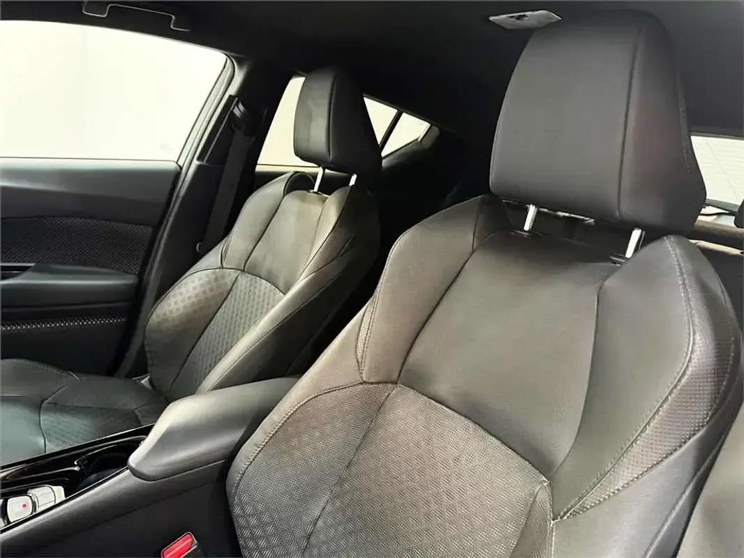 Usado Toyota C-HR Advance 184 CV (135 kW) 2021 Blanco SUV
