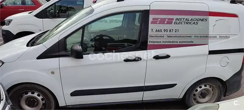 Usado Ford Transit Connect Trend 100 CV (73 kW) 2017 Blanco Monovolumen