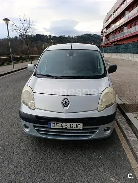 Usado Renault Kangoo Expression 105 CV (77 kW) 2009 Gris / plata Familiar