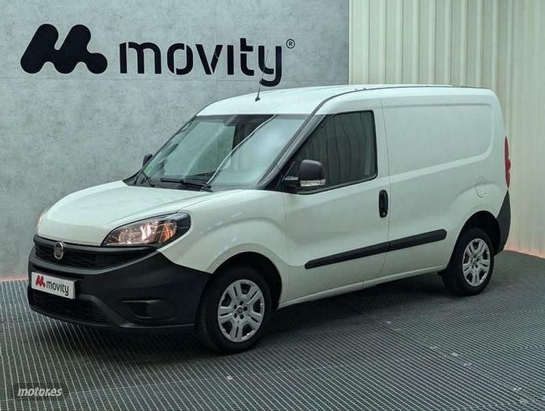 Usado Fiat Doblò 95 CV (69 kW) 2021 Blanco Monovolumen