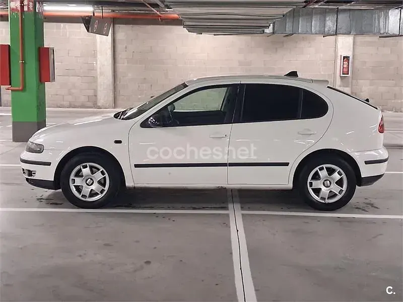 Brugt Seat Leon Sport 125 HK (91 kW) 2003 Hvid Hatchback