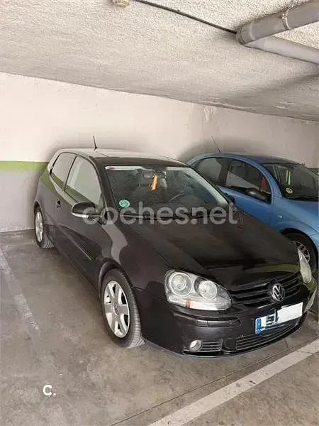 Usado VW Golf VI Highline 122 CV (89 kW) 2008 Negro Utilitario