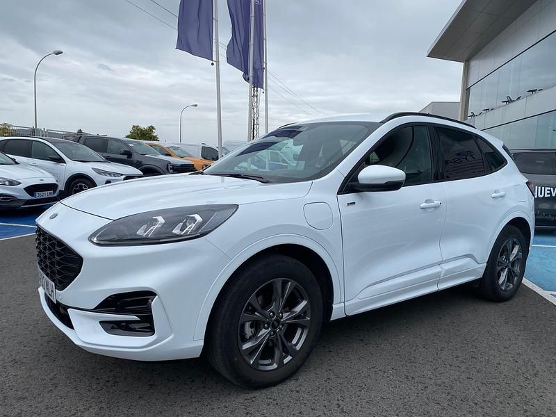 Usado Ford Kuga ST-Line 226 CV (166 kW) 2023 Gris SUV