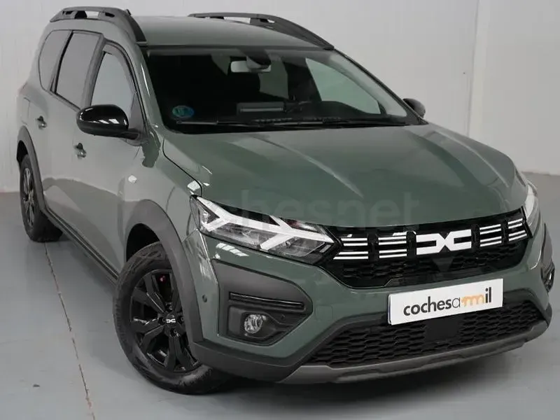 Usado Dacia Jogger Extreme 100 CV (73 kW) 2023 Verde Monovolumen