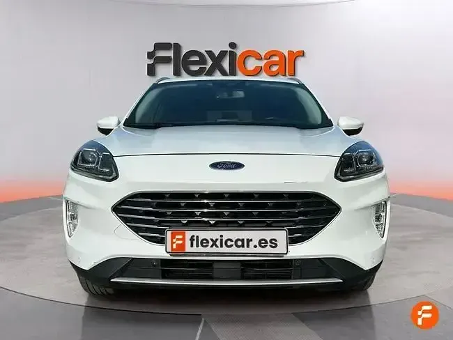 Usado Ford Kuga Titanium 150 CV (110 kW) 2023 Blanco SUV