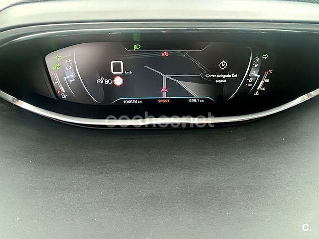 Usado Peugeot 3008 GT-line 130 CV (95 kW) 2018 Gris / plata SUV