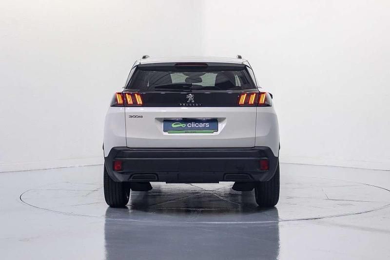 Usado Peugeot 3008 Style 131 CV (96 kW) 2021 Blanco SUV