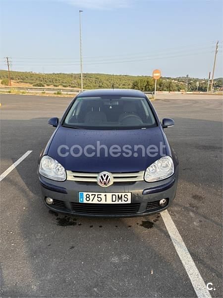 Azul Usado 2005 VW Golf IV Trendline Berlina | 3350 € (Buen precio) - Imagen 1/4