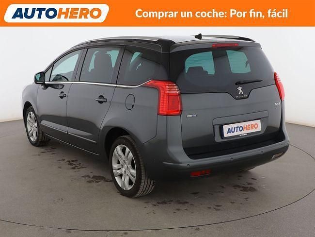 Usado Peugeot 5008 Allure 121 CV (88 kW) 2015 Gris Monovolumen