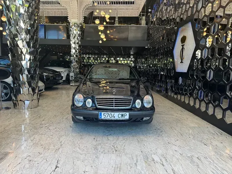 Usado Mercedes CLK320 Elegance 218 CV (160 kW) 1999 Azul Descapotable