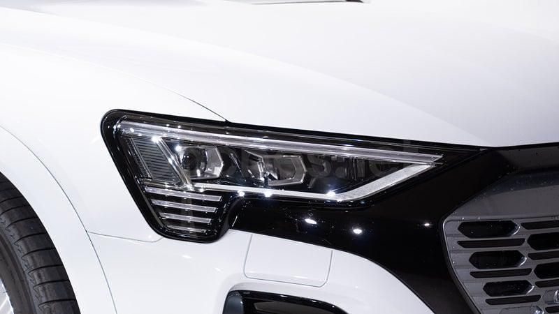 Usado Audi Q8 Sportback e-tron S-Line 300 kW (408 CV) 2023 Eléctrico SUV