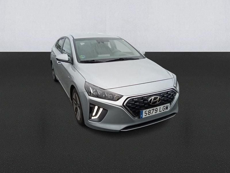 Usado Hyundai Ioniq 141 CV (103 kW) 2020 Gris plata Utilitario