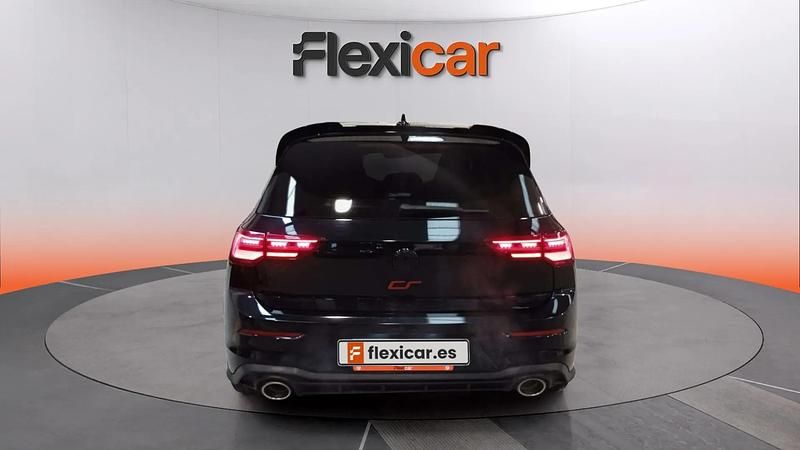 Usado VW Golf VII GTI 301 CV (221 kW) 2021 Negro Utilitario