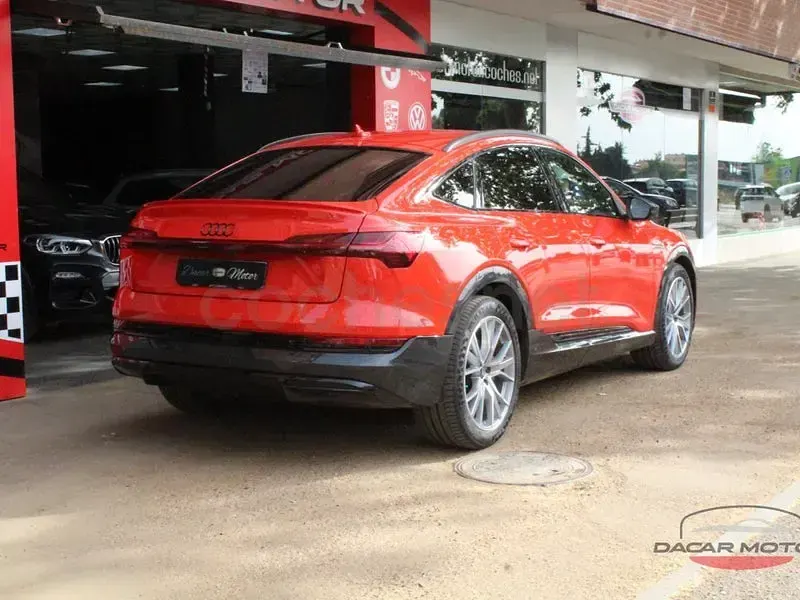 Usado Audi e-tron Sportback 300 kW (408 CV) 2022 Eléctrico SUV