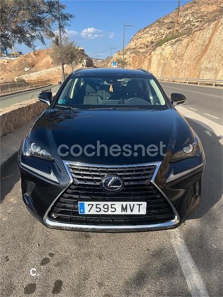 Negro Usado 2018 Lexus NX300h Luxury Line SUV | 29.300 € (Precio justo) - Imagen 1/4
