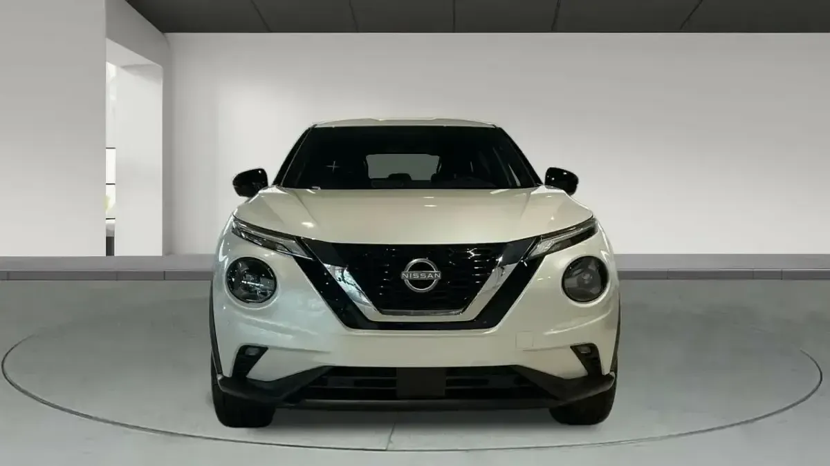 Usado Nissan Juke Tekna 114 CV (83 kW) 2025 Kori white metalizado SUV