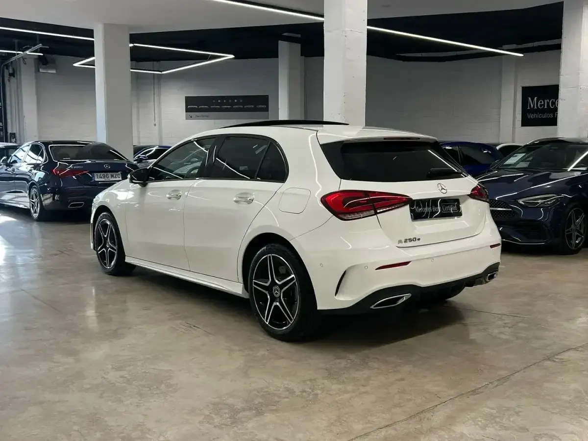 Usado Mercedes A250 218 CV (160 kW) 2022 Blanco polar