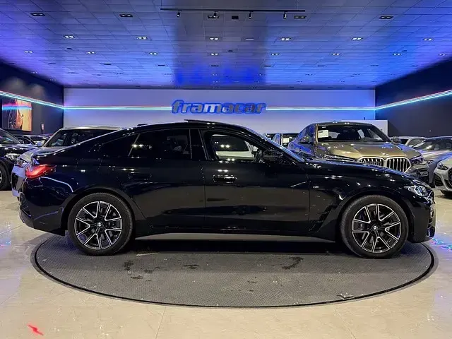 Usado BMW M440 M Sport 374 CV (275 kW) 2023 Negro Berlina