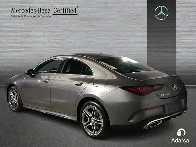 Usado Mercedes CLA250e AMG line 218 CV (160 kW) 2025 Gris montaña Coupe