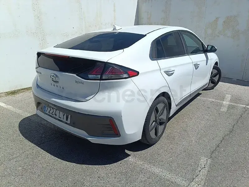 Usado Hyundai Ioniq 141 CV (103 kW) 2022 Blanco Utilitario